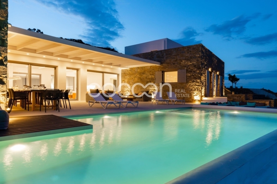 (Προς Πώληση) Κατοικία Βίλα || Κυκλάδες/Πάρος - 360 τ.μ, 5 Υ/Δ, 3.250.000€ 
