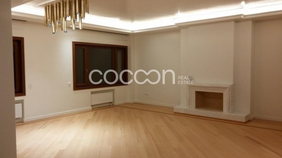 (For Sale) Residential Maisonette || Athens North/Kifissia - 240 Sq.m, 3 Bedrooms, 1.250.000€ 