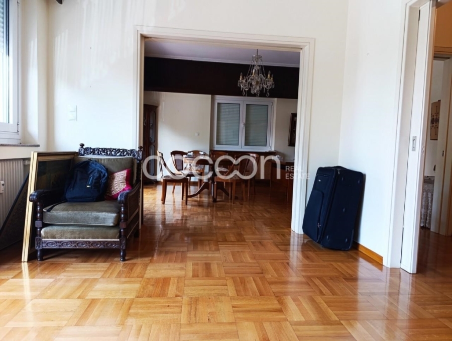 (For Sale) Residential Floor Apartment || Athens North/Vrilissia - 143 Sq.m, 3 Bedrooms, 400.000€ 