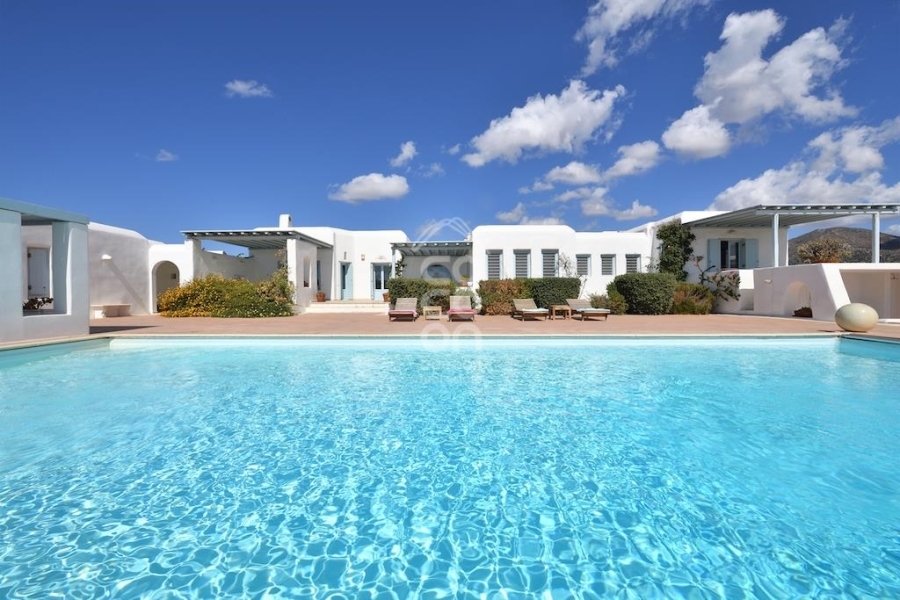 (For Rent) Residential Villa || Cyclades/Paros - 420 Sq.m, 5 Bedrooms 